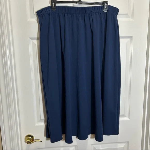 Emery Rose Elegant Navy A-Line Skirt - Picture 1 of 5